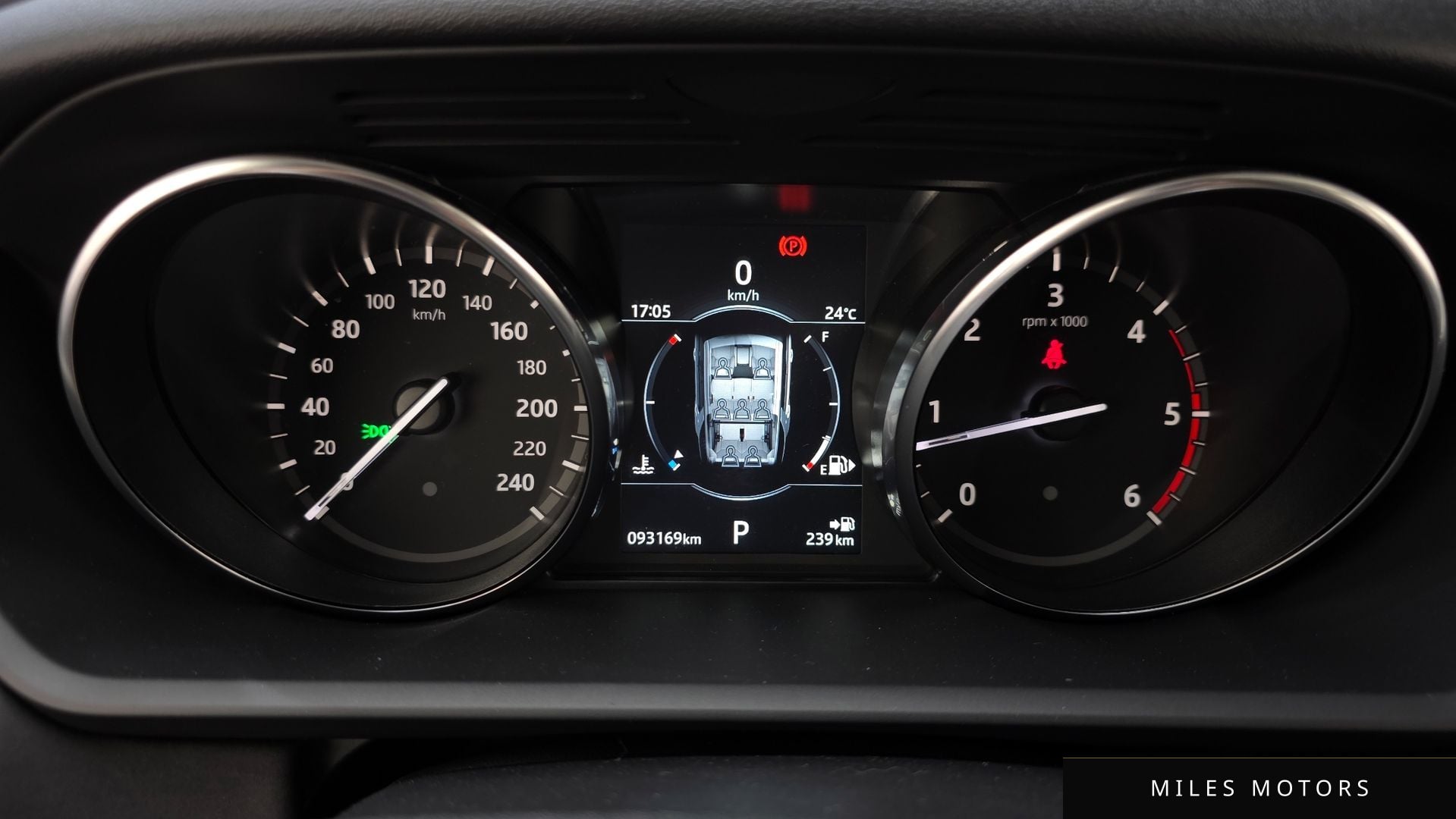 Land Rover Discovery 2018 — миниатюра 8