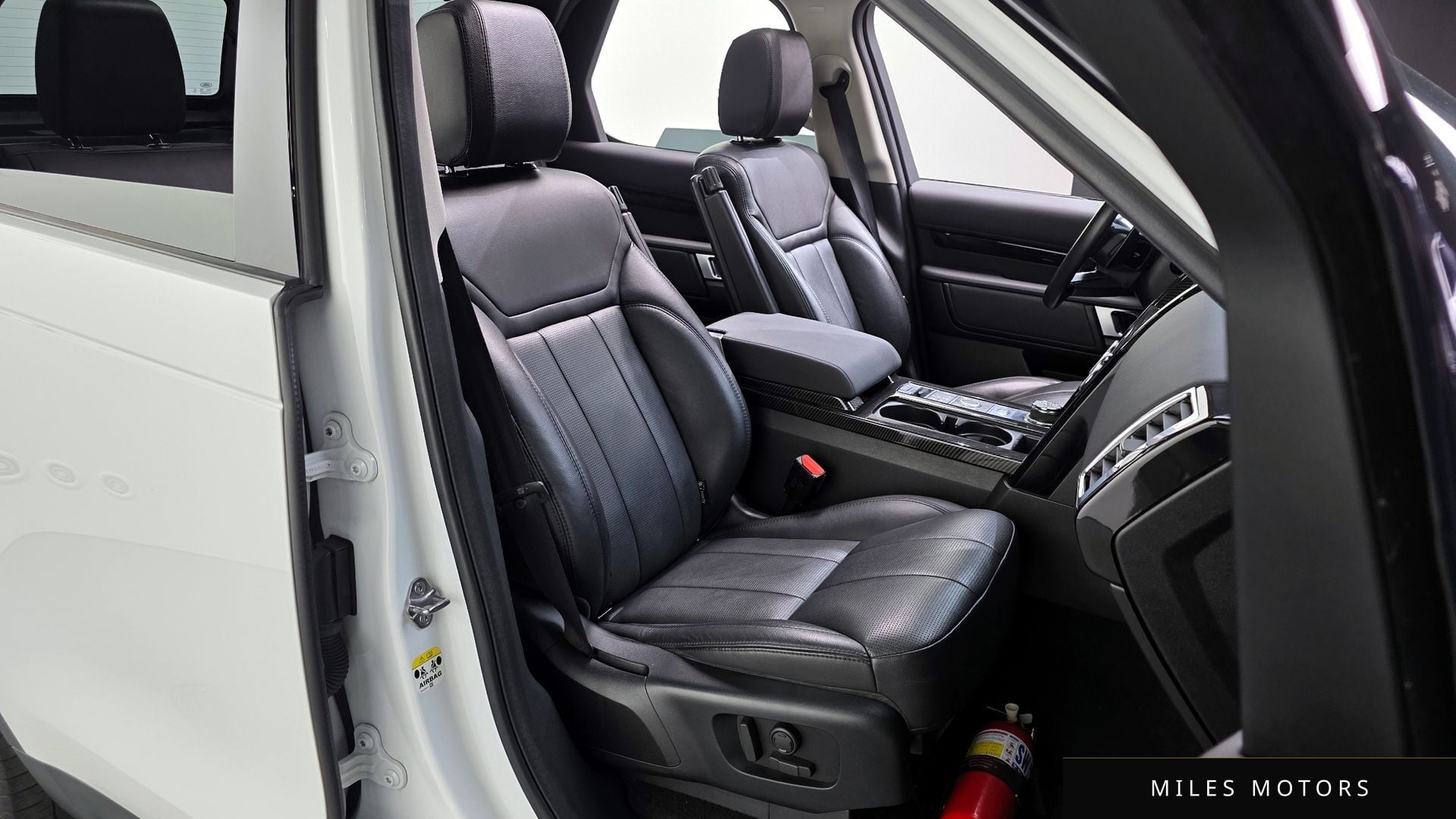Land Rover Discovery 2018 — миниатюра 12
