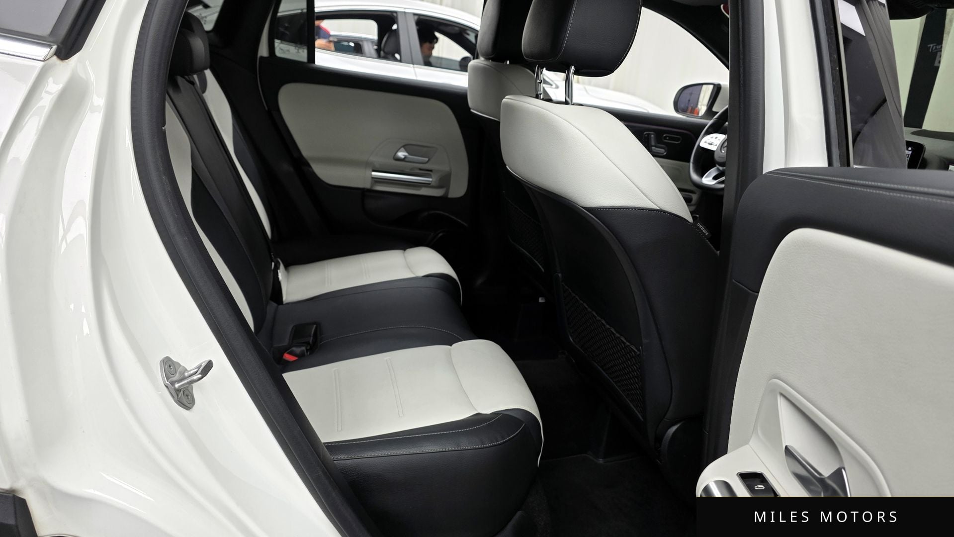 Mercedes-Benz GLA-Class H247 2020 — миниатюра 12