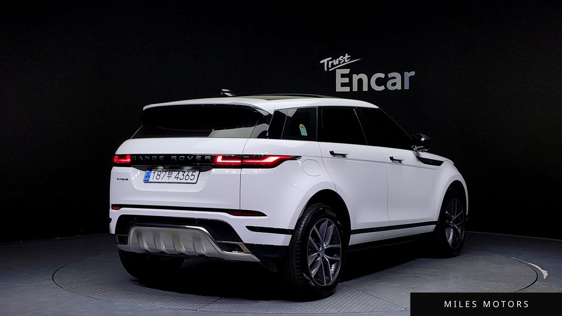 Land Rover Range Rover Evoque 2024 — миниатюра 2