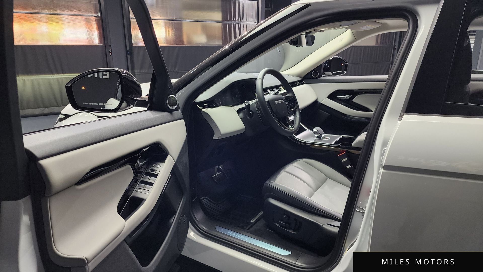 Land Rover Range Rover Evoque 2024 — миниатюра 10