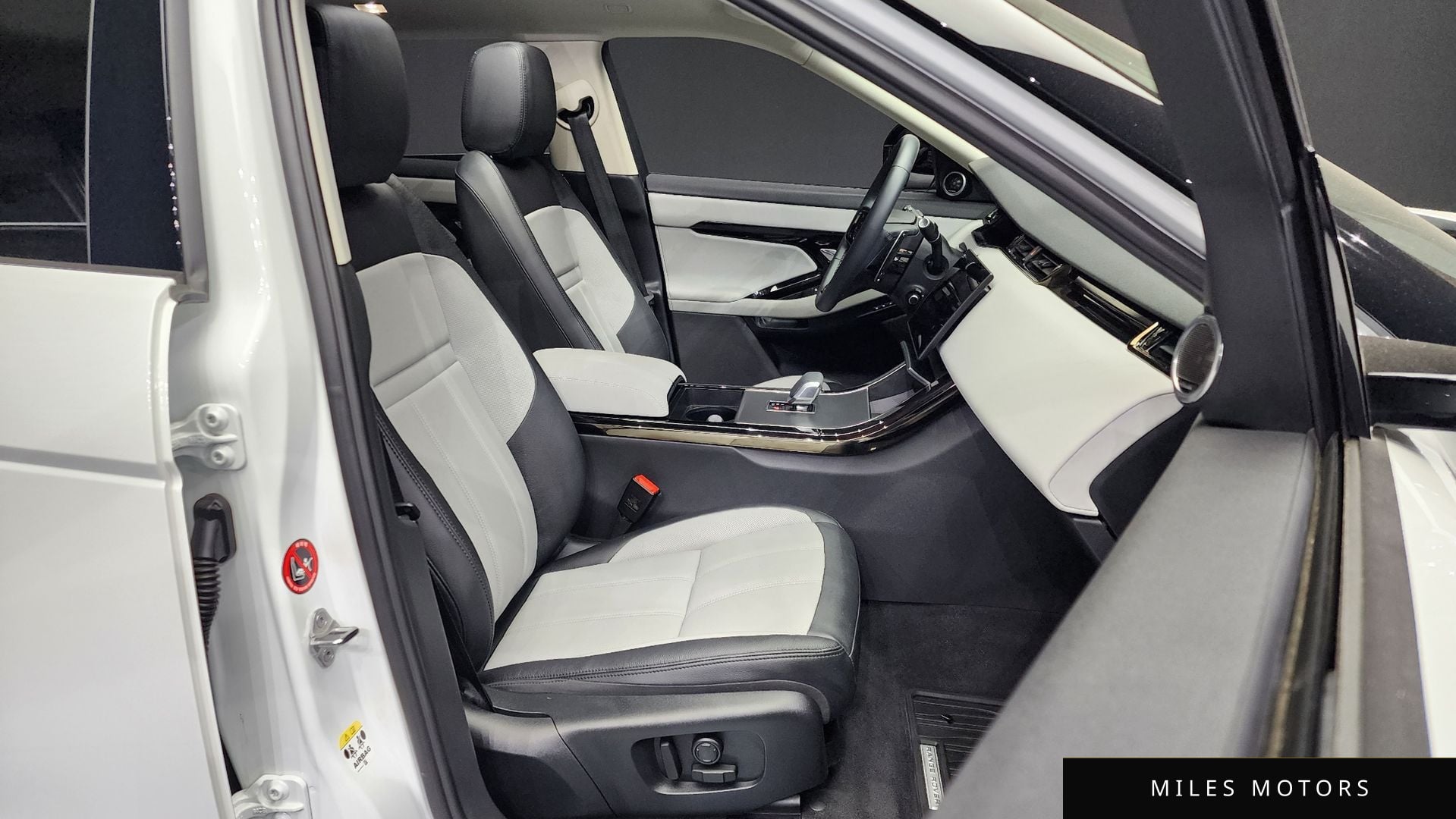 Land Rover Range Rover Evoque 2024 — миниатюра 11