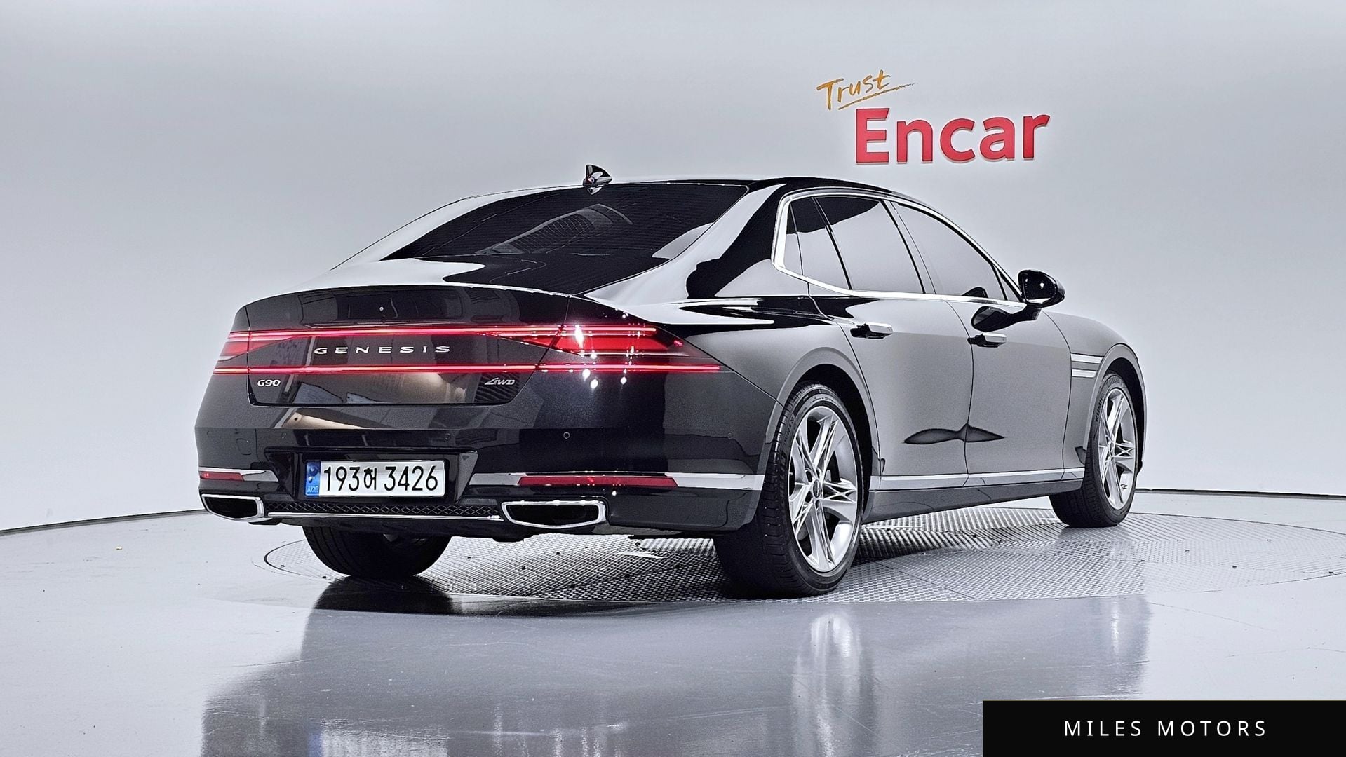 Genesis G90 (RS4) 2022 — миниатюра 2