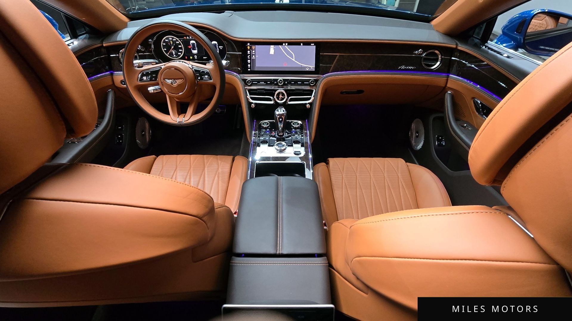 Bentley Flying Spur 2023 — миниатюра 7