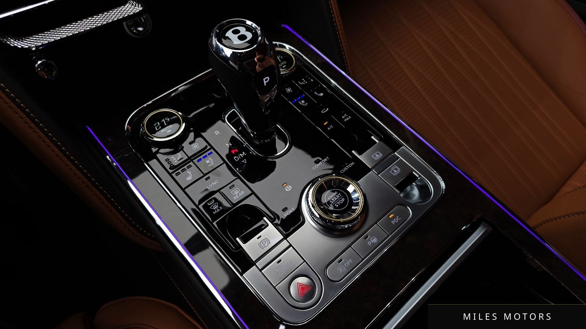 Bentley Flying Spur 2023 — миниатюра 9
