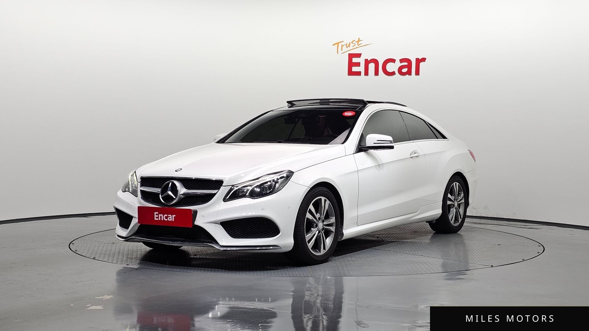 Mercedes-Benz E-Class W212 2016 — фото 1 из 12