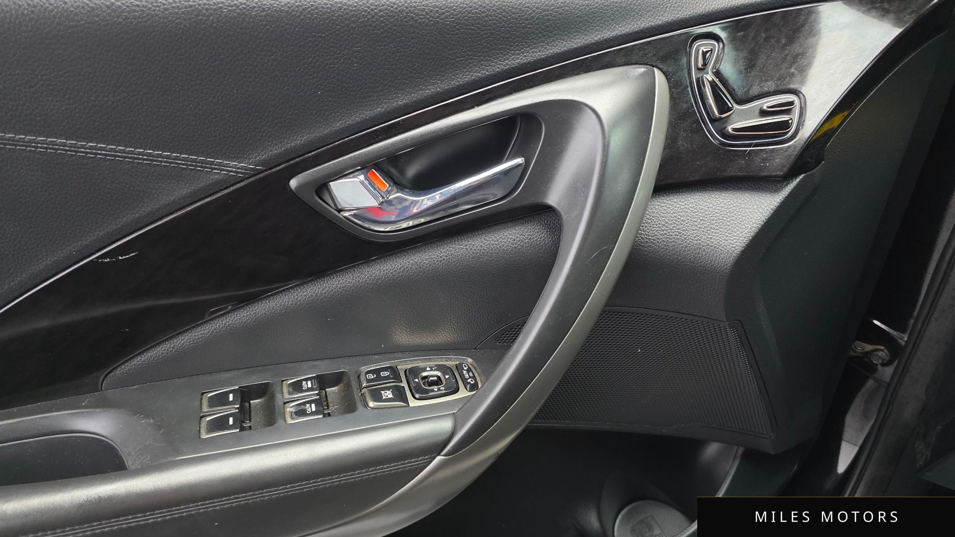 Hyundai 그랜저 HG 하이브리드 2014 — миниатюра 18