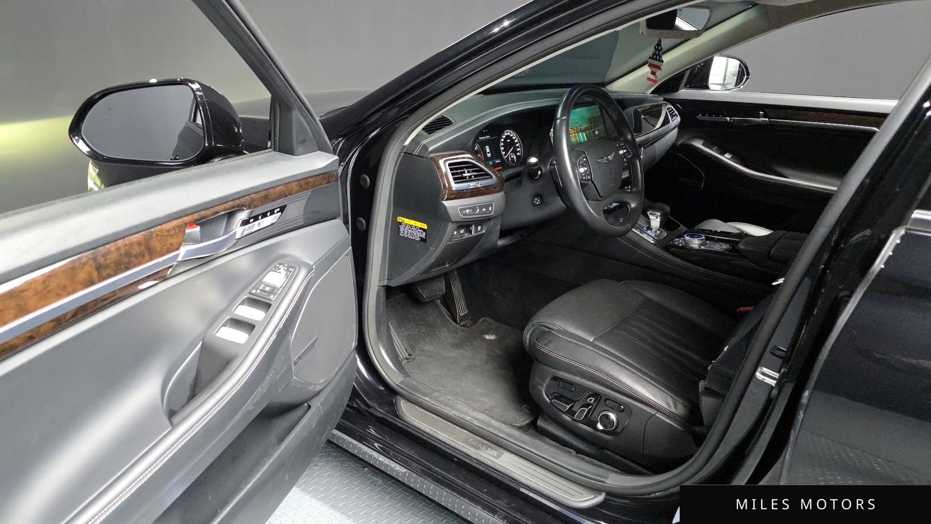 Genesis G90 2021 — миниатюра 10