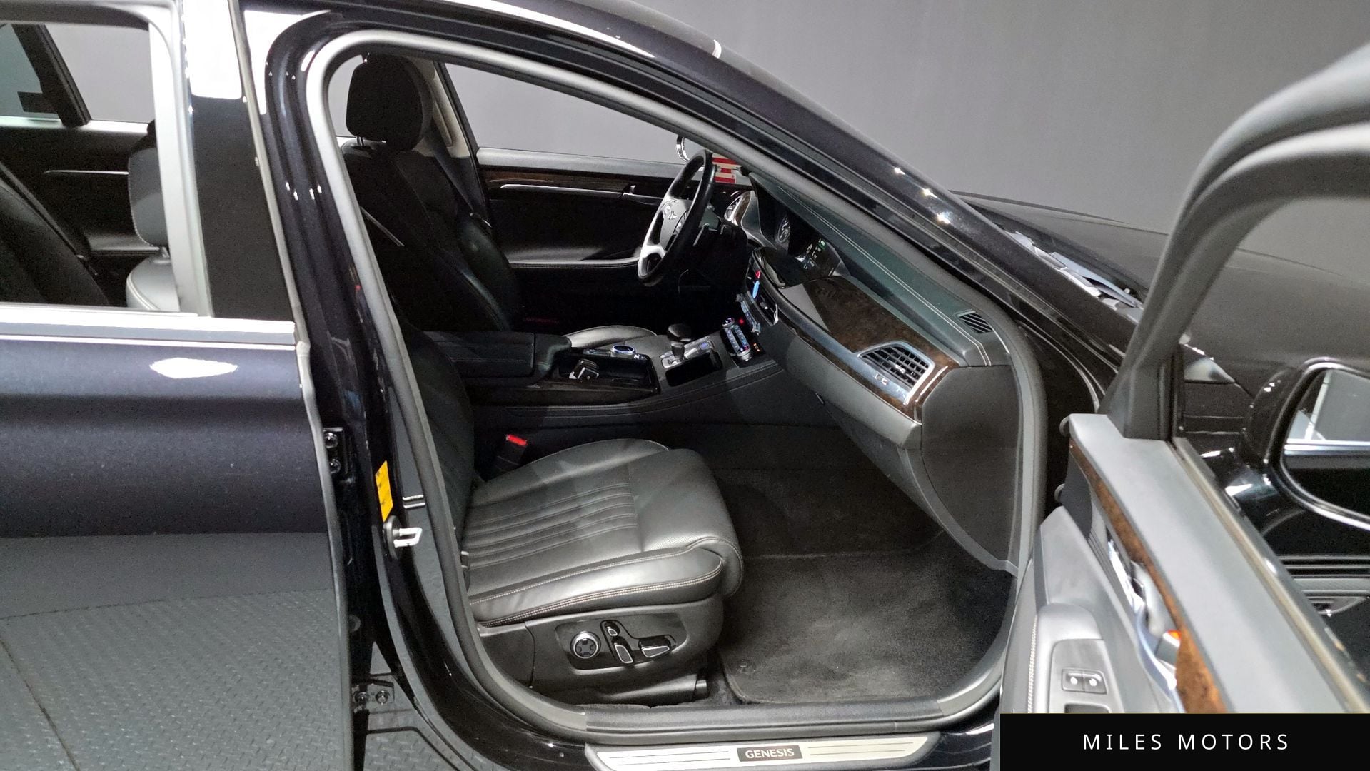 Genesis G90 2021 — миниатюра 11