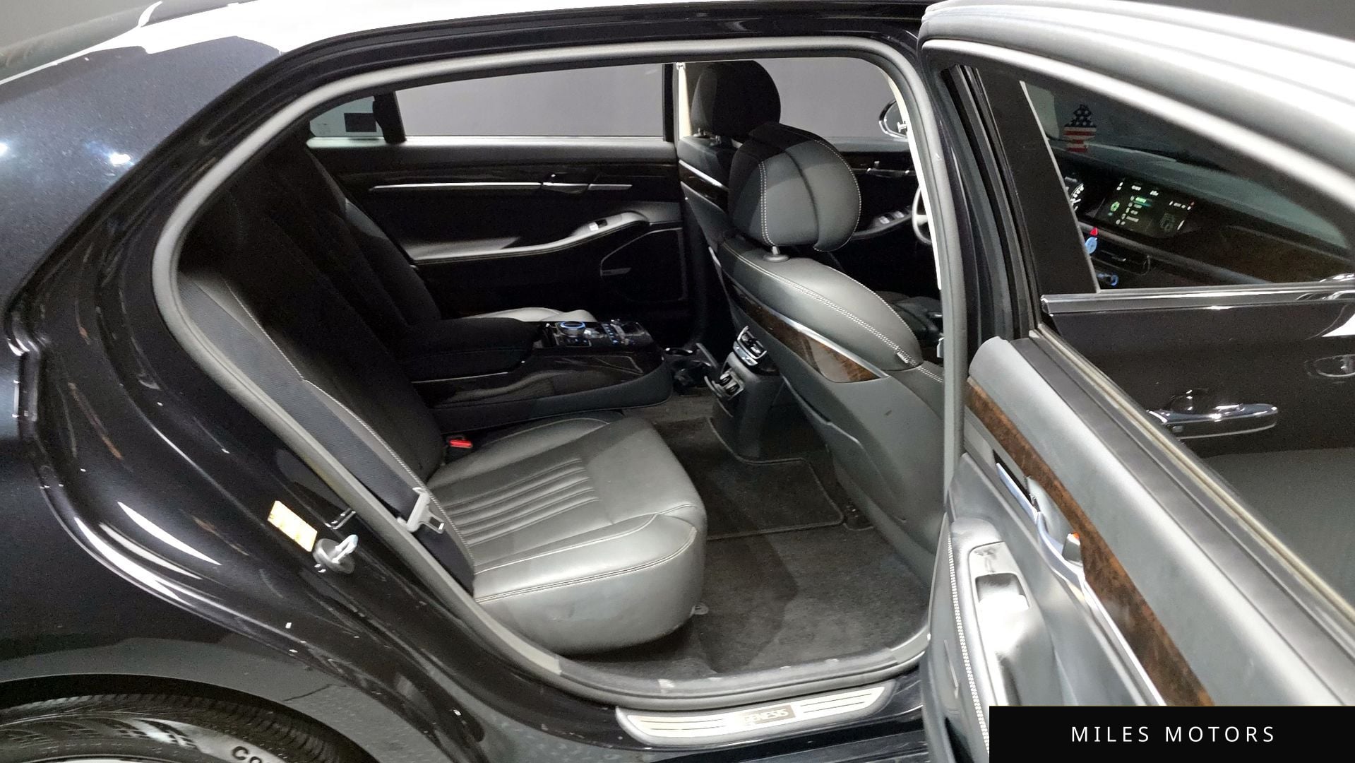 Genesis G90 2021 — миниатюра 12