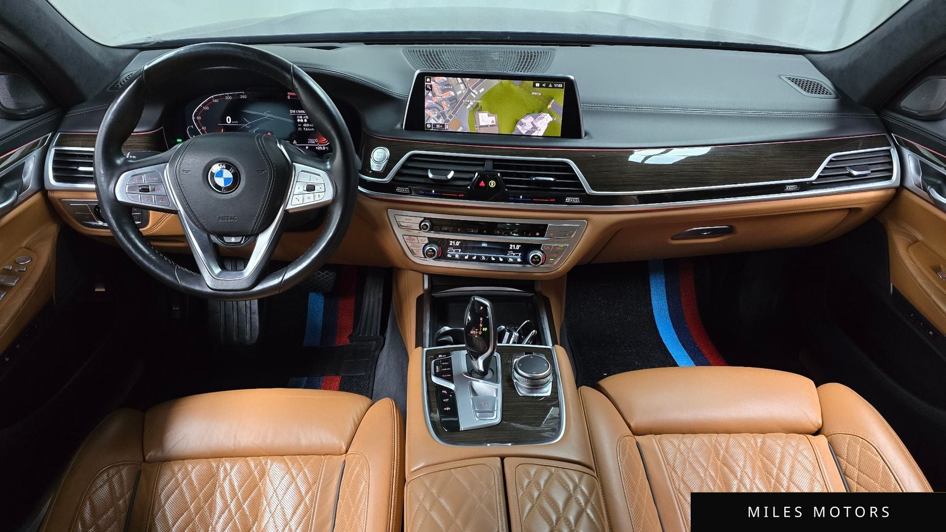 BMW 7 Series (G11) 2020 — миниатюра 7