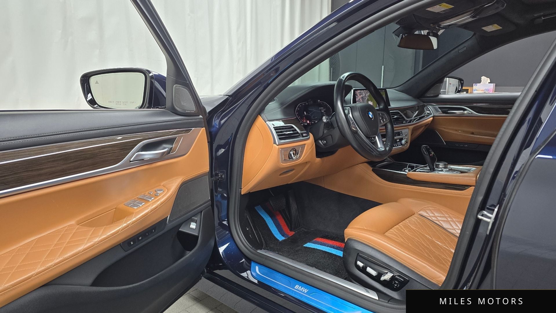BMW 7 Series (G11) 2020 — миниатюра 11