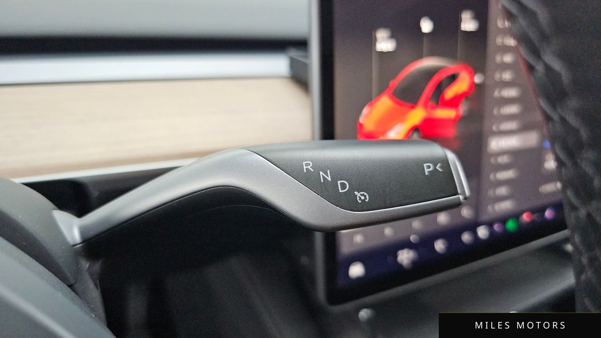 Tesla Model Y 2023 — миниатюра 9