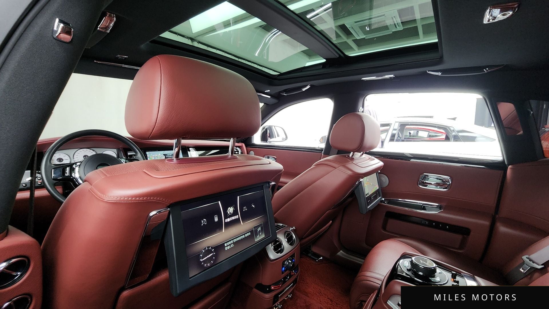 Rolls-Royce 고스트 2019 — миниатюра 18