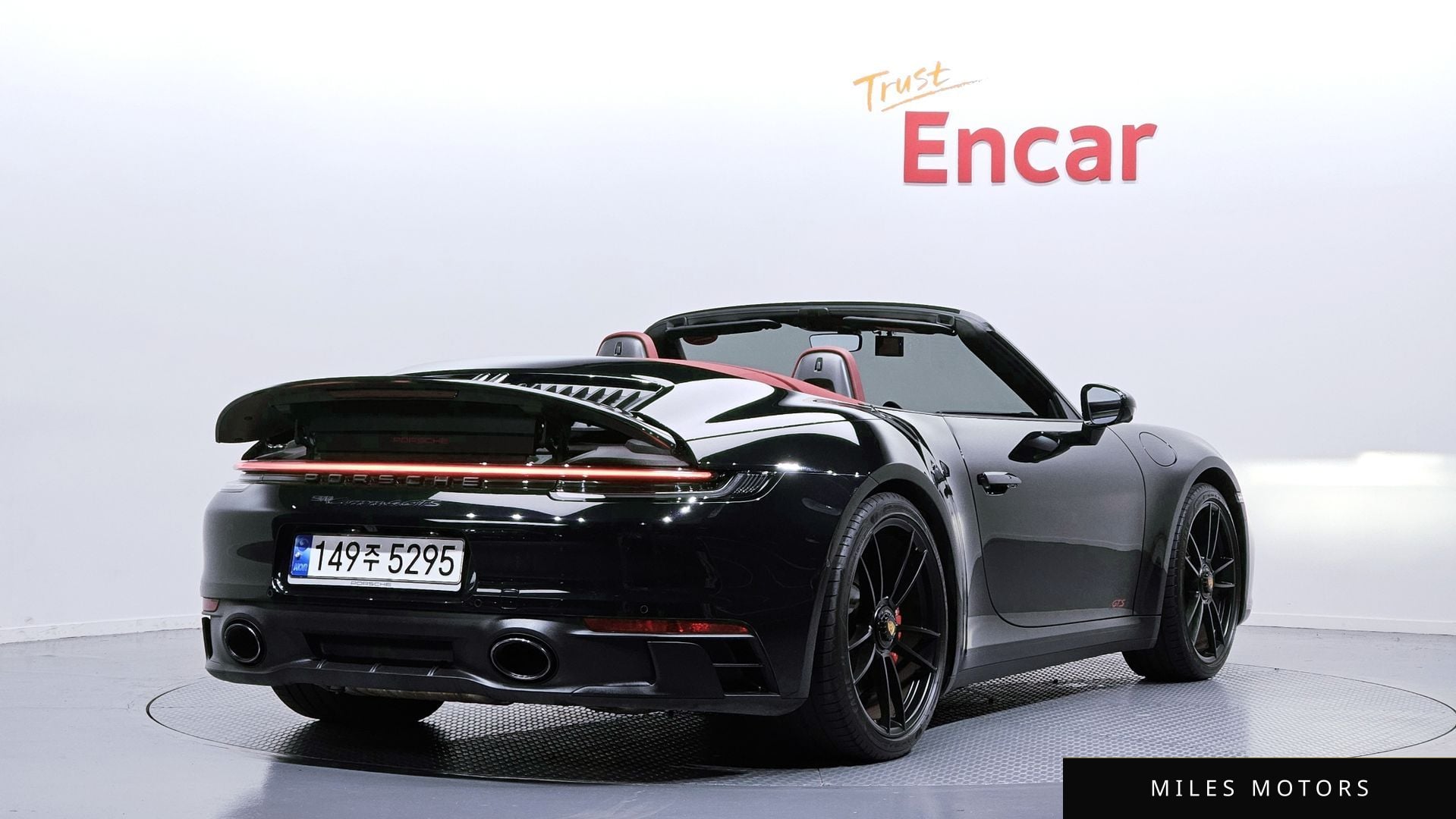 Porsche 911 (992) 2022 — миниатюра 2