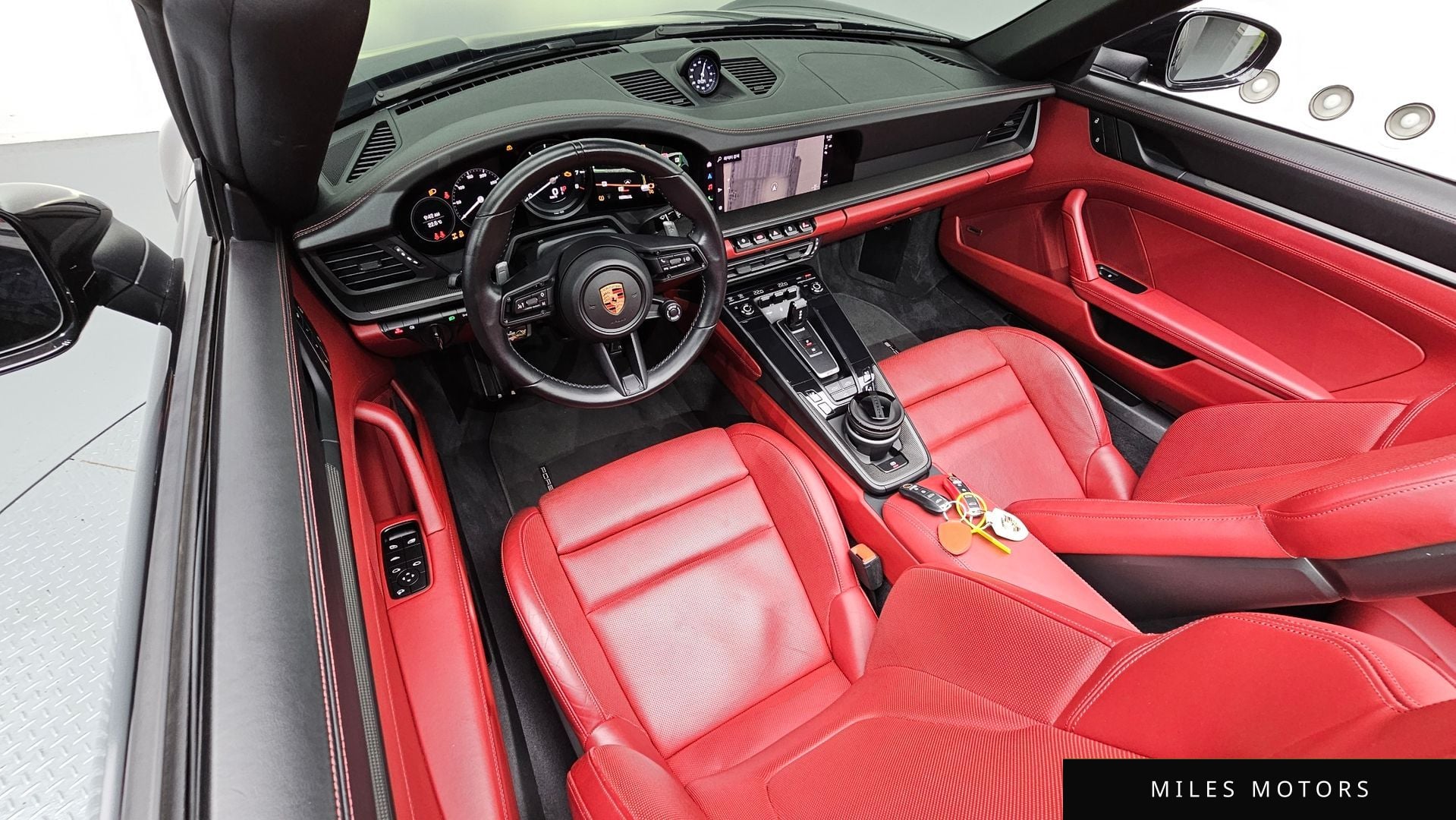Porsche 911 (992) 2022 — миниатюра 7