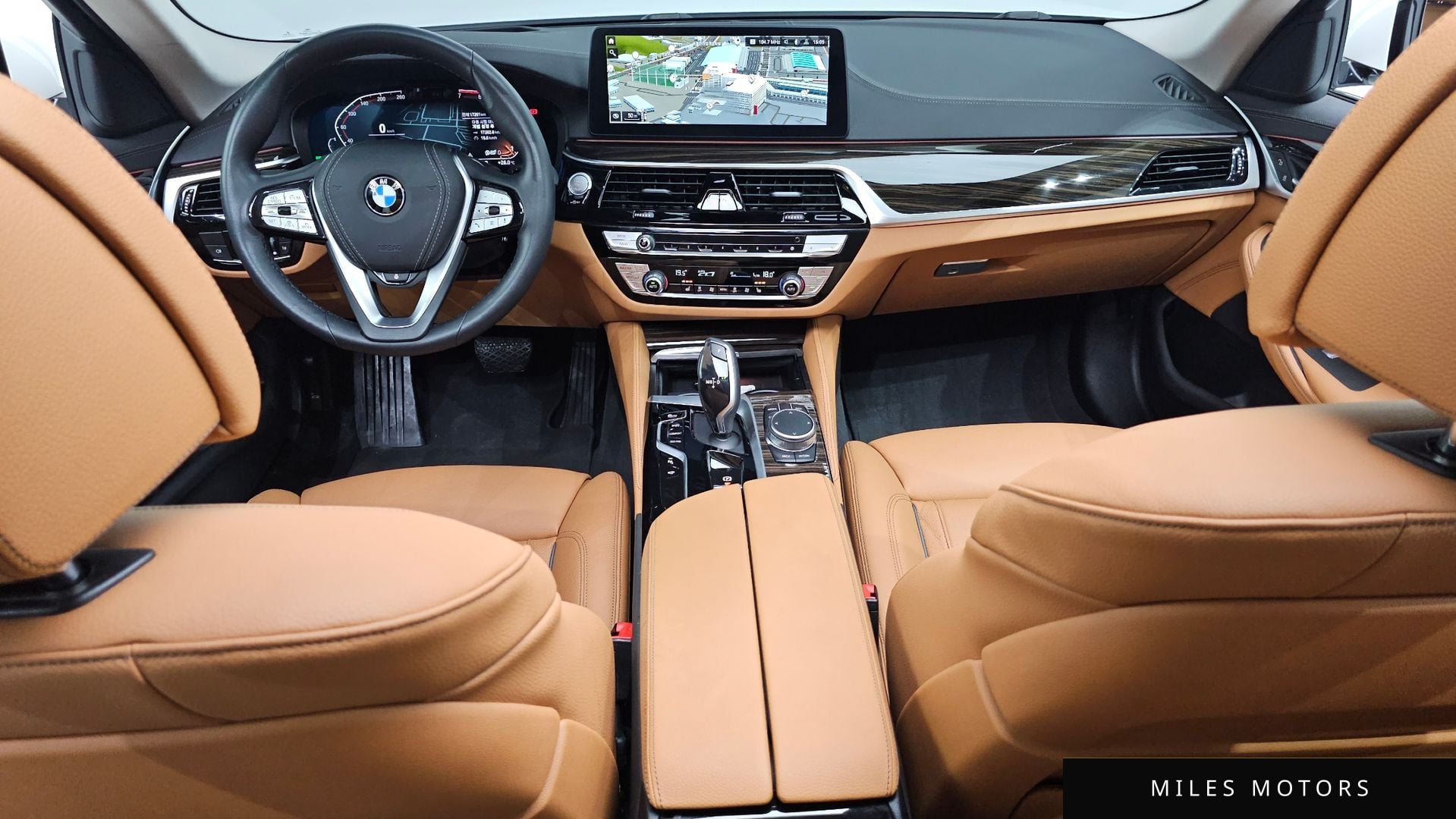BMW 5 Series (G30) 2023 — миниатюра 7