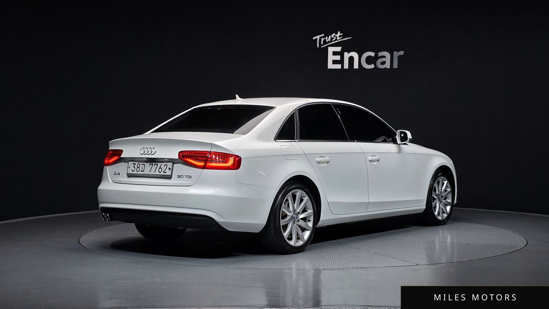 Audi A4 2015 — миниатюра 2