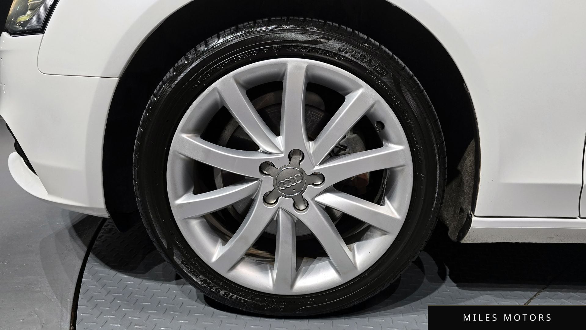 Audi A4 2015 — миниатюра 5