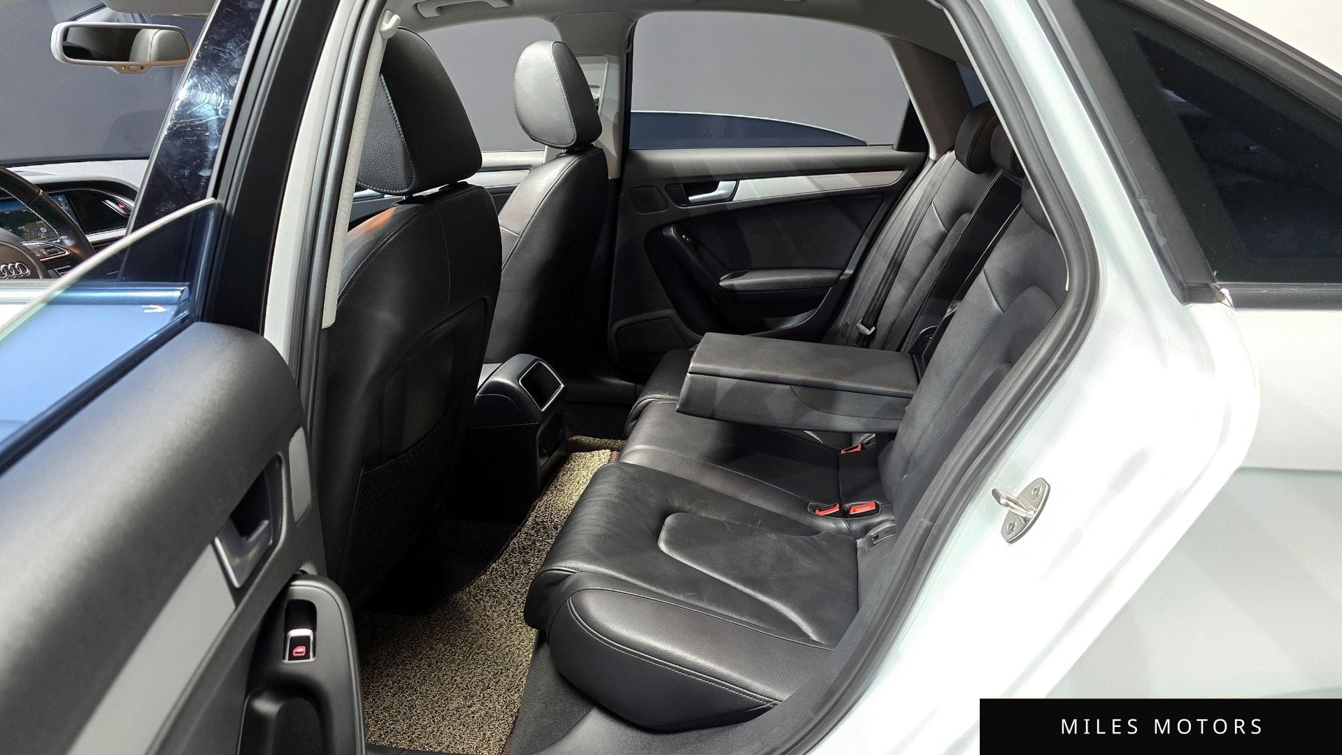 Audi A4 2015 — миниатюра 13