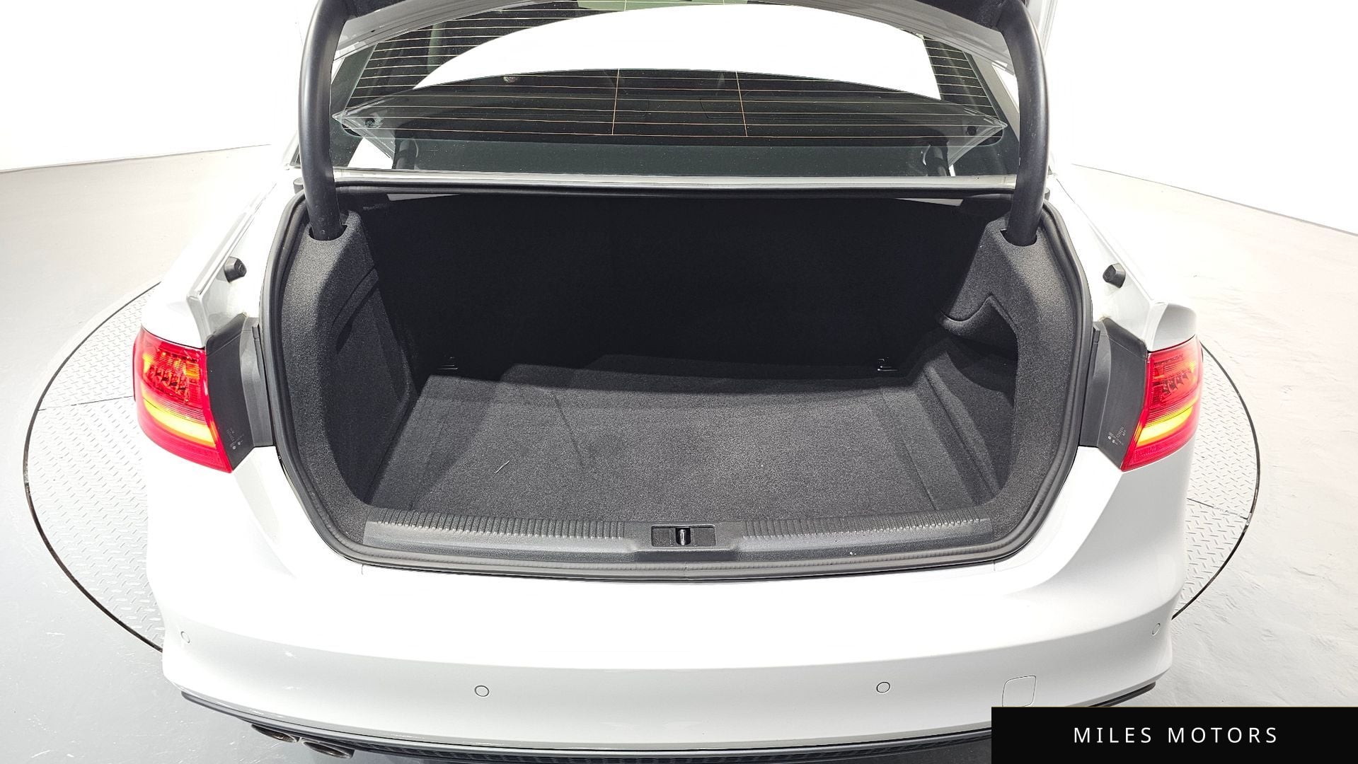 Audi A4 2015 — миниатюра 20