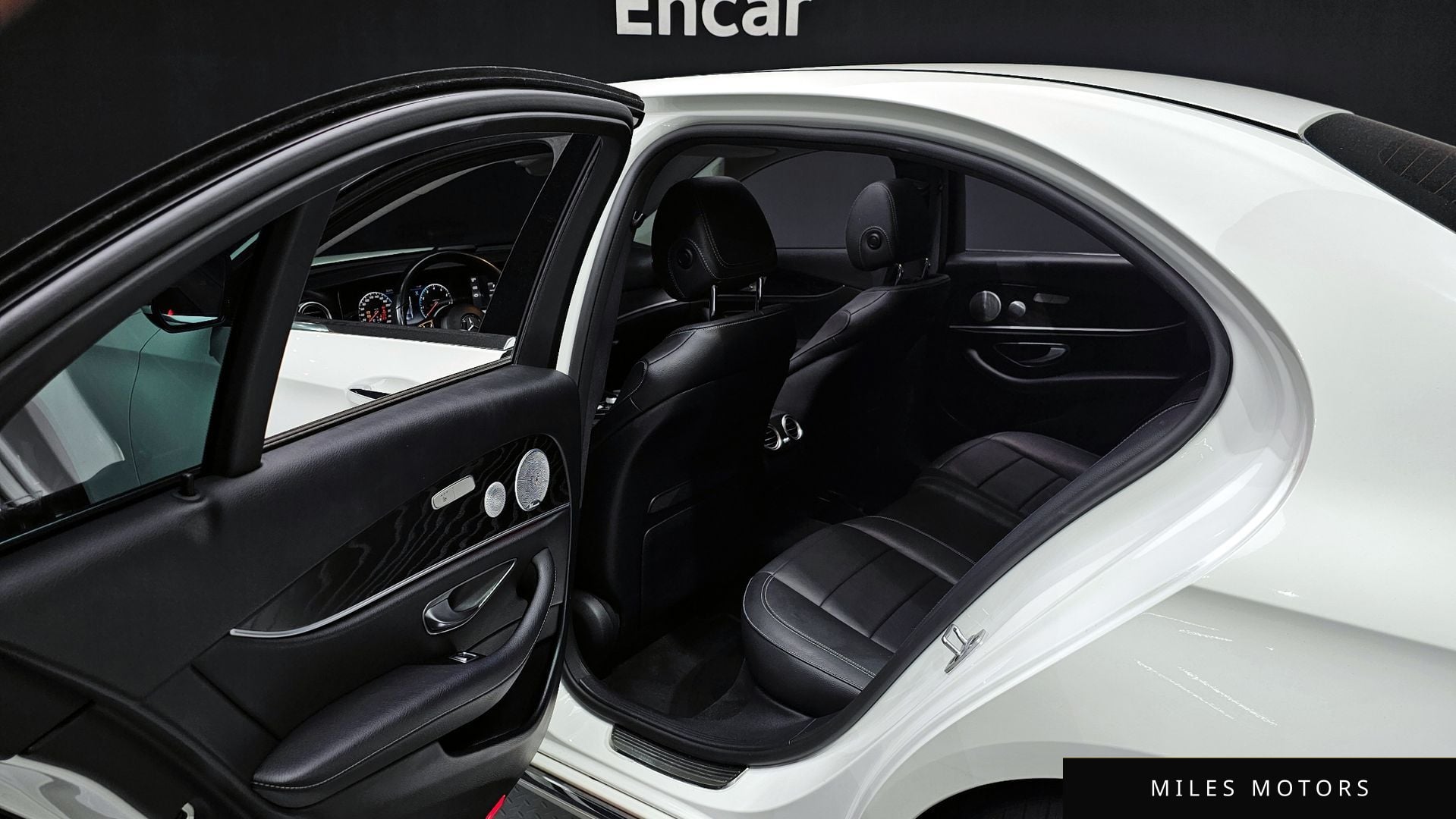 Mercedes-Benz E-Class W213 2019 — миниатюра 12