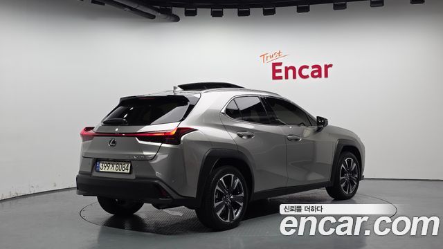 Лексус UX250h 2024 — миниатюра 2