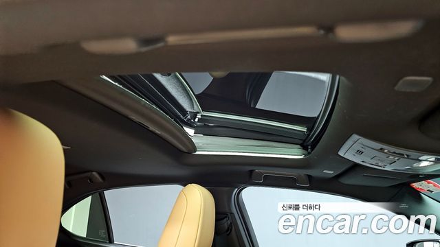 Лексус UX250h 2024 — миниатюра 19