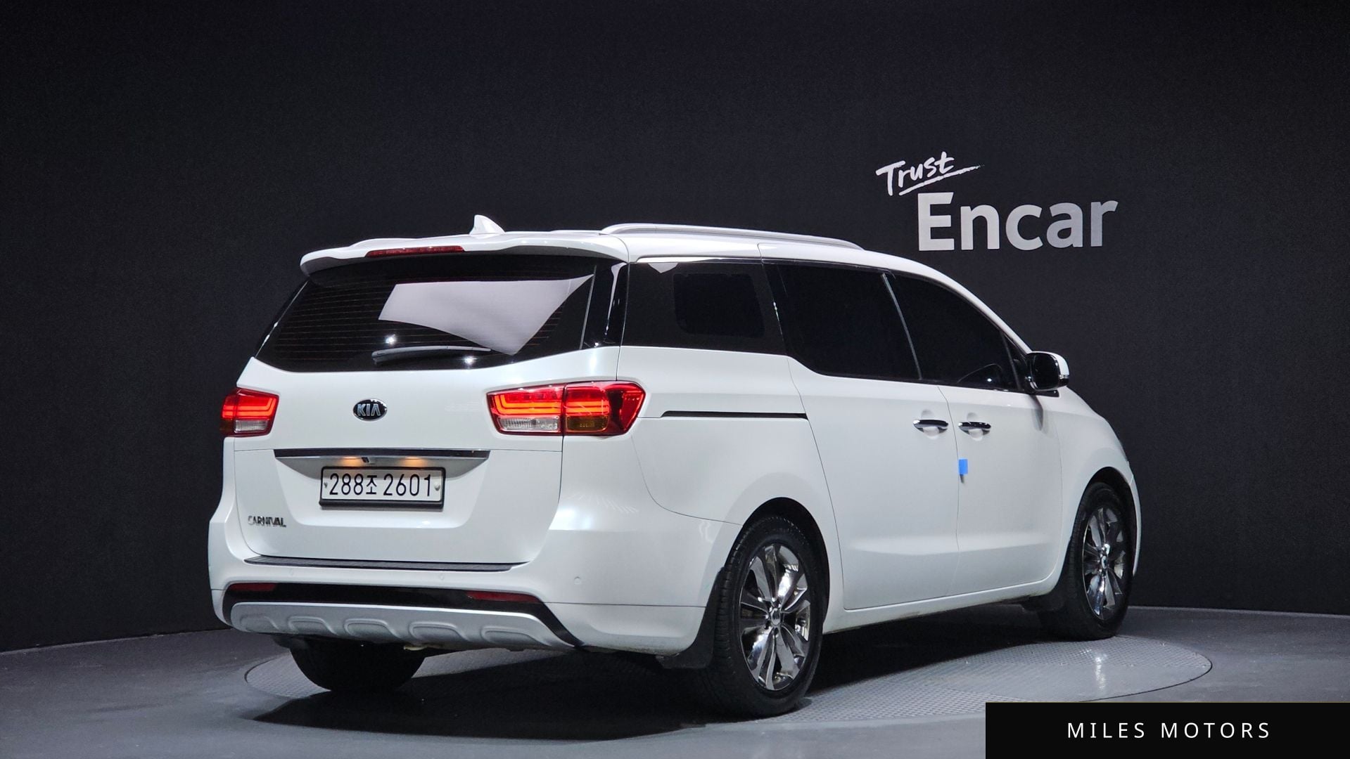 Kia Canival 2017 — миниатюра 2