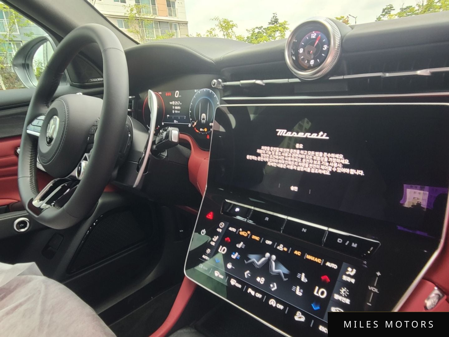 Maserati 그레칼레 2023 — миниатюра 9