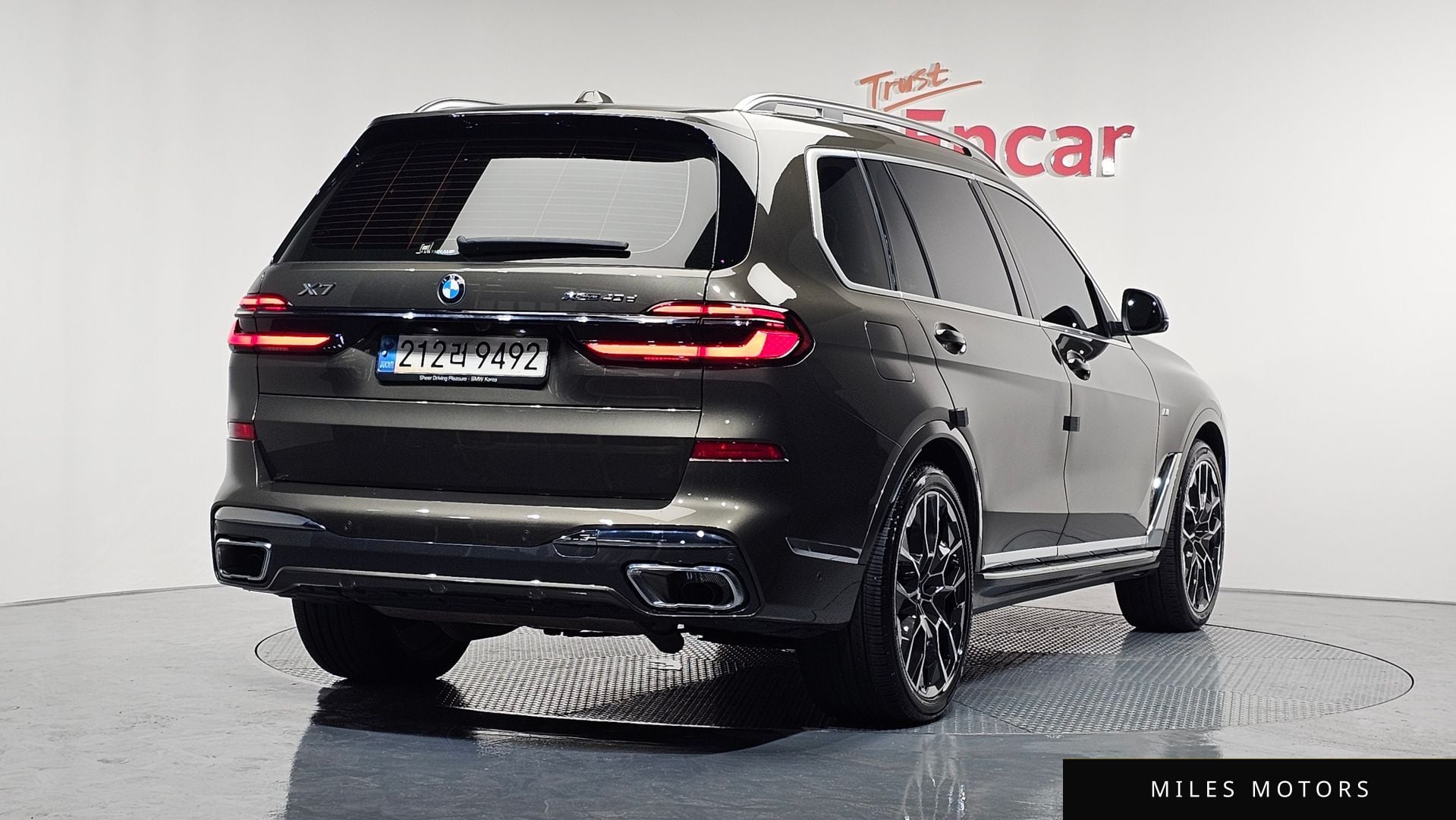 BMW X7 (G07) 2023 — миниатюра 2