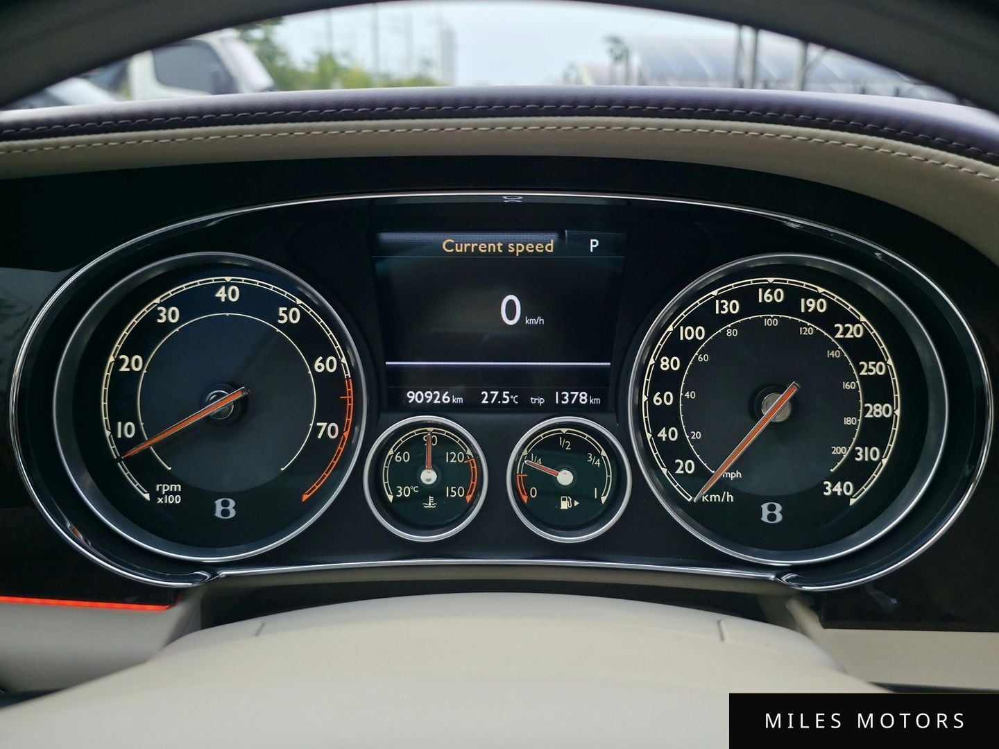 Bentley Flying Spur 2015 — миниатюра 11