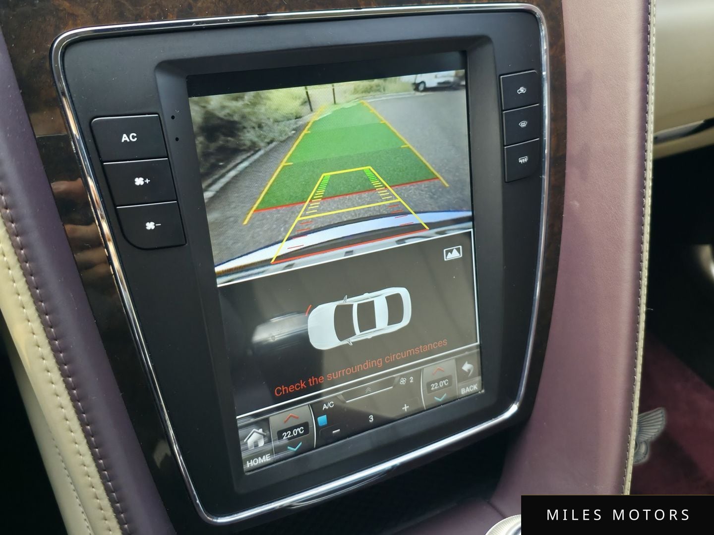 Bentley Flying Spur 2015 — миниатюра 14