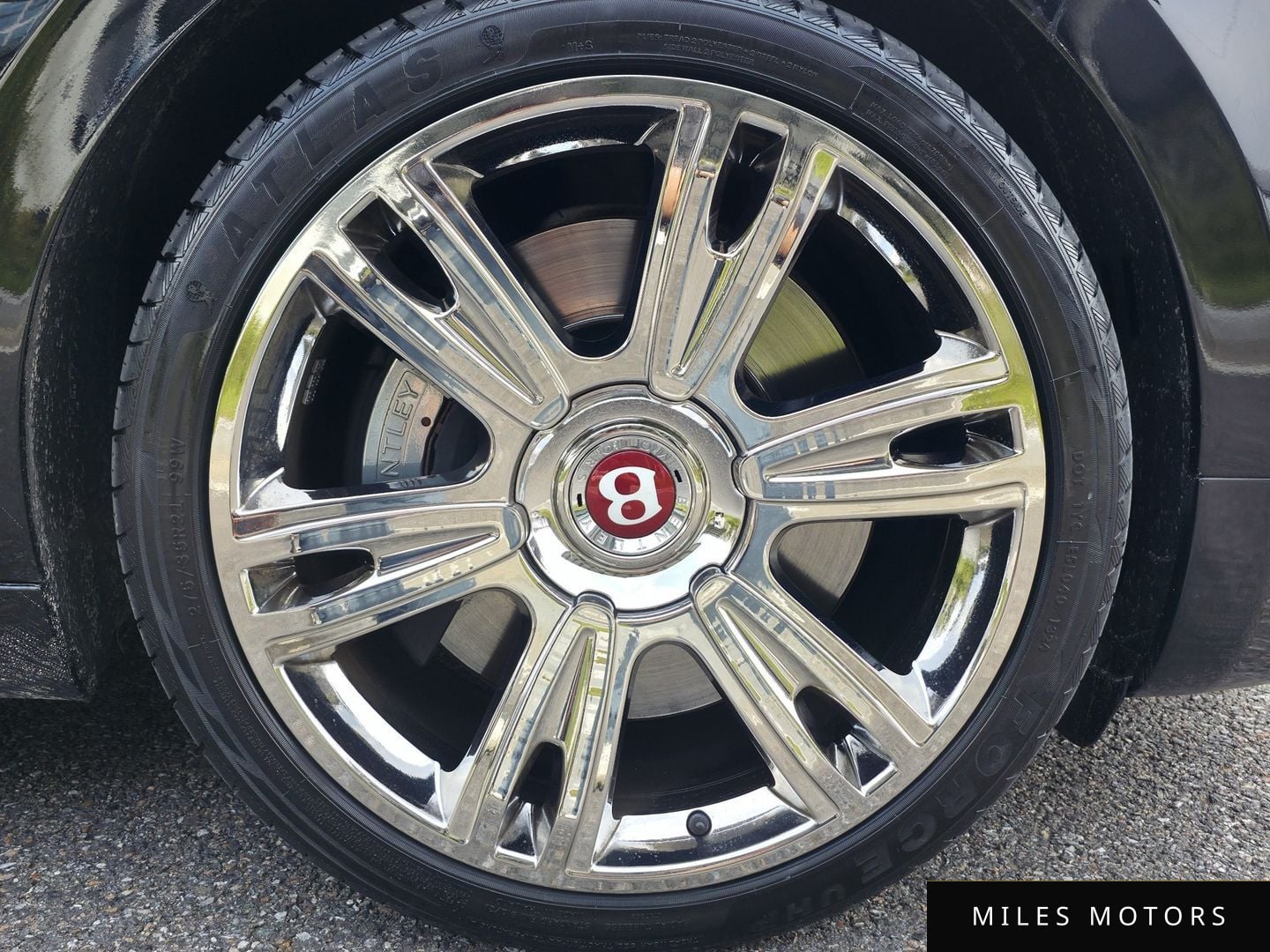 Bentley Flying Spur 2015 — миниатюра 16