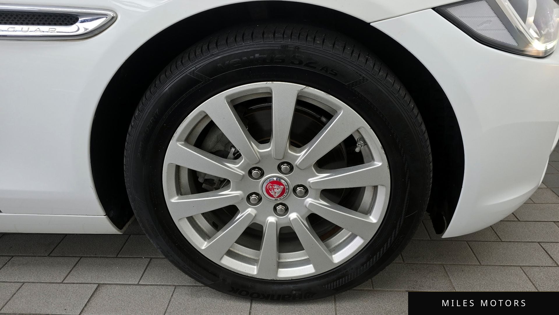 Jaguar XE 2016 — миниатюра 5