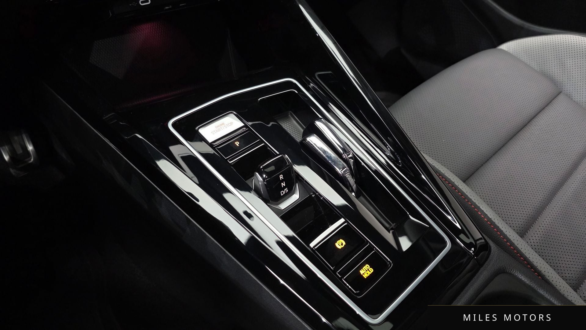 Volkswagen Golf 2024 — миниатюра 8