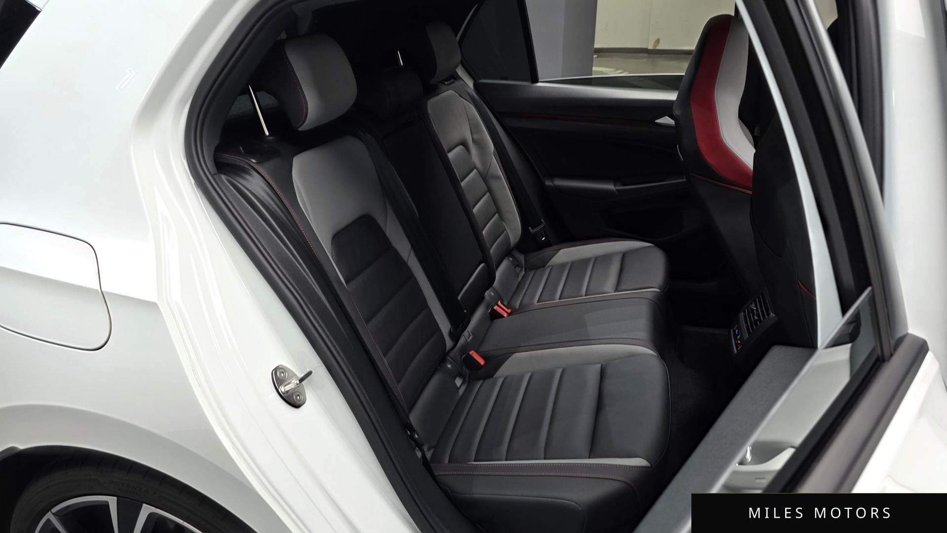 Volkswagen Golf 2024 — миниатюра 11