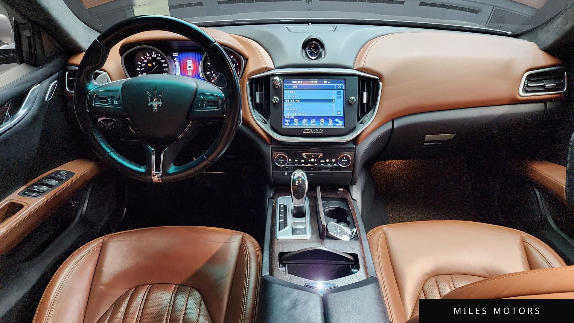 Maserati 기블리 2015 — миниатюра 7