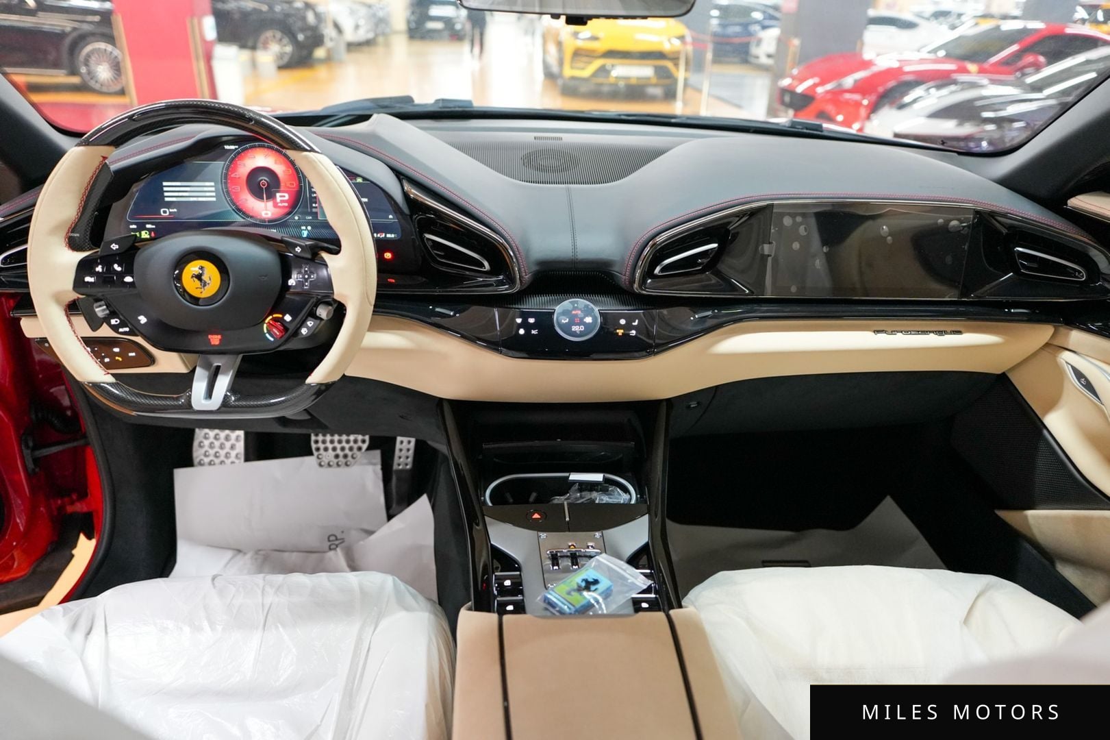 Ferrari 푸로산게 2025 — миниатюра 7
