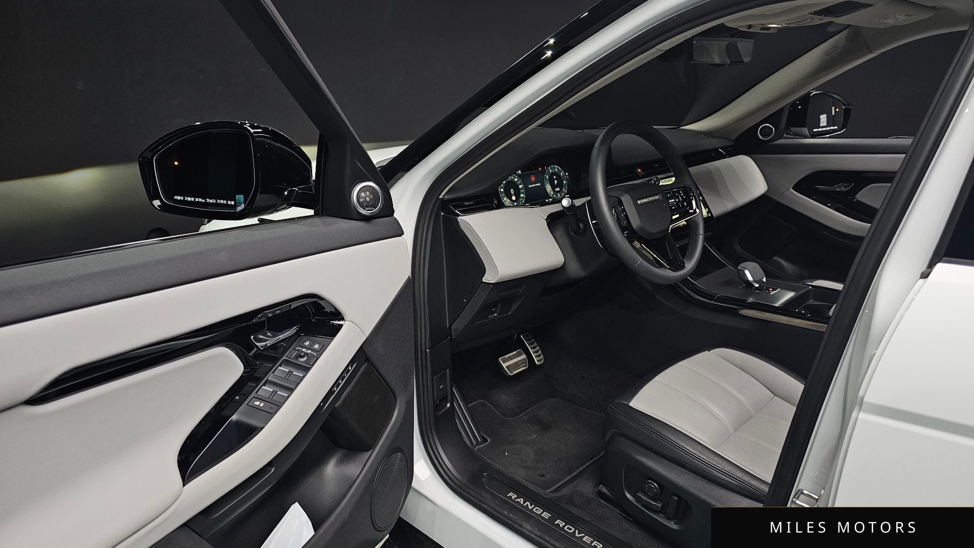 Land Rover Range Rover Evoque 2024 — миниатюра 11