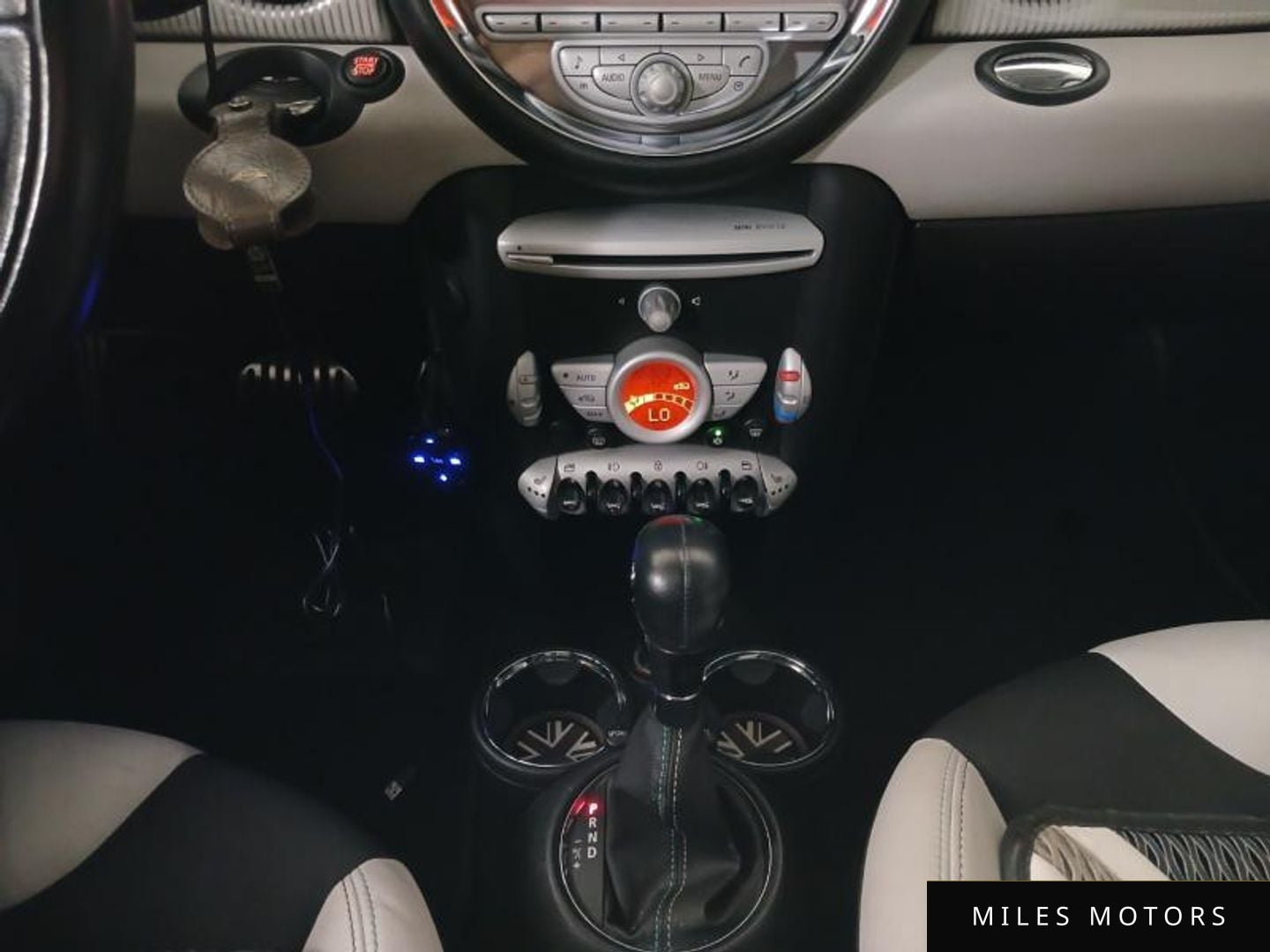 MINI Cooper S 2010 — миниатюра 12