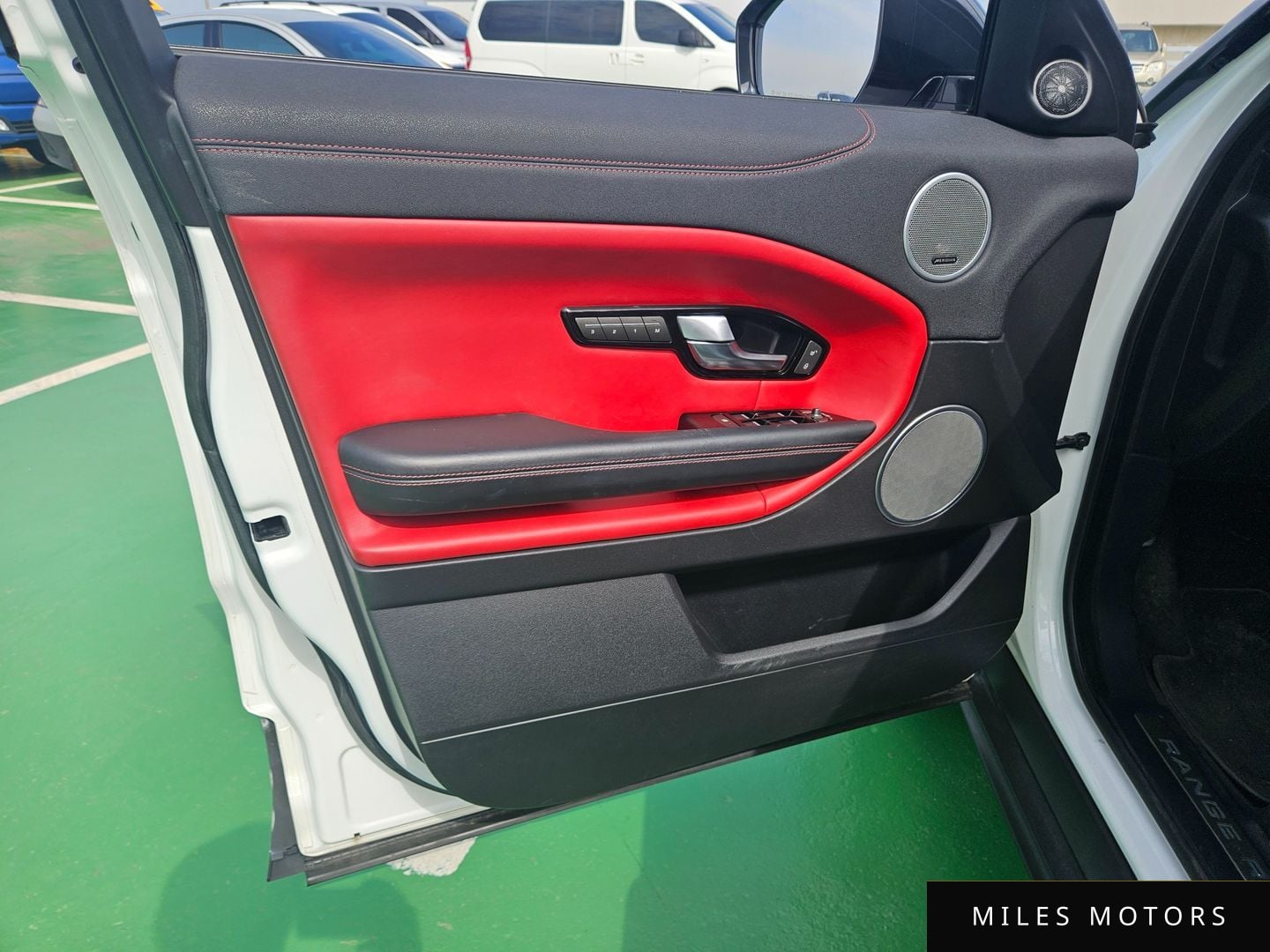 Land Rover Range Rover Evoque 2016 — миниатюра 12
