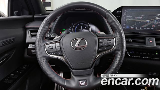 Лексус UX250h 2024 — миниатюра 13