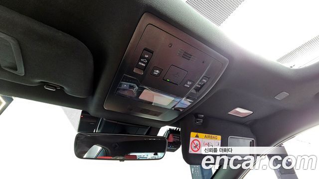 Лексус UX250h 2024 — миниатюра 18