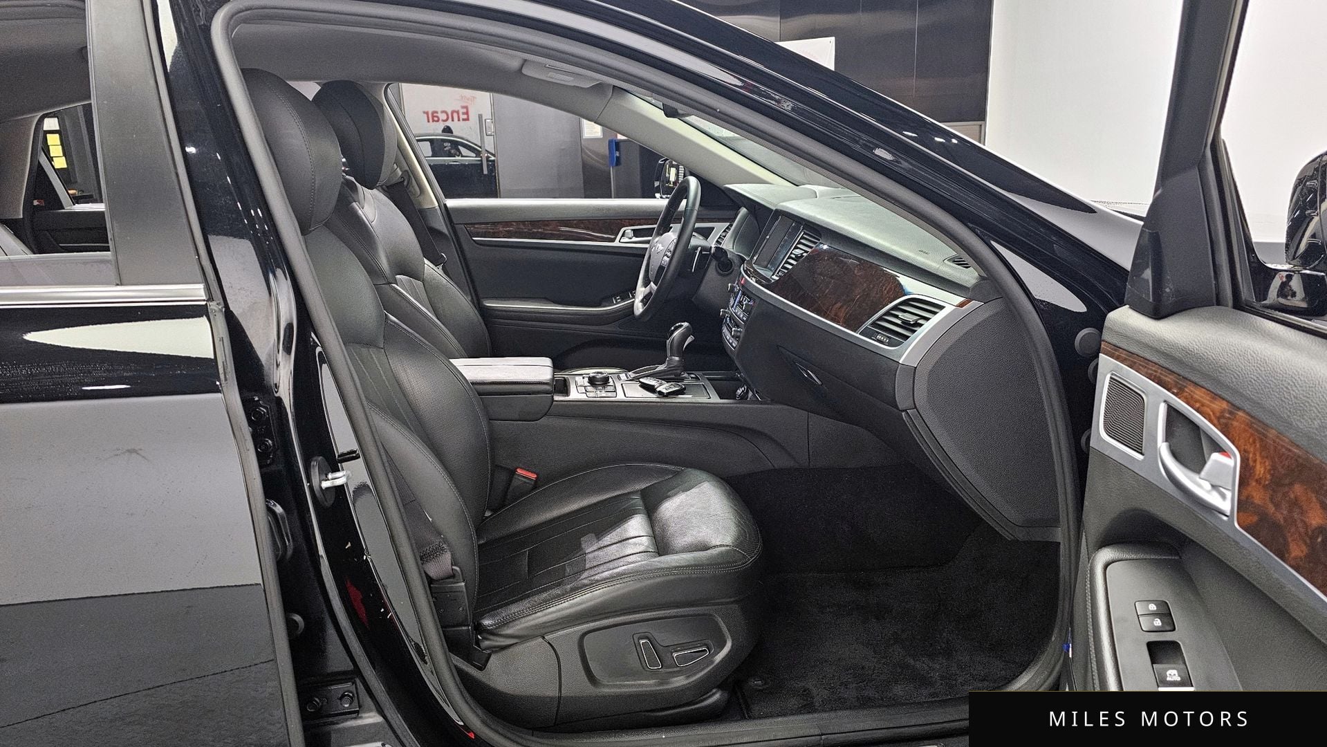 Hyundai Genesis 2016 — миниатюра 10