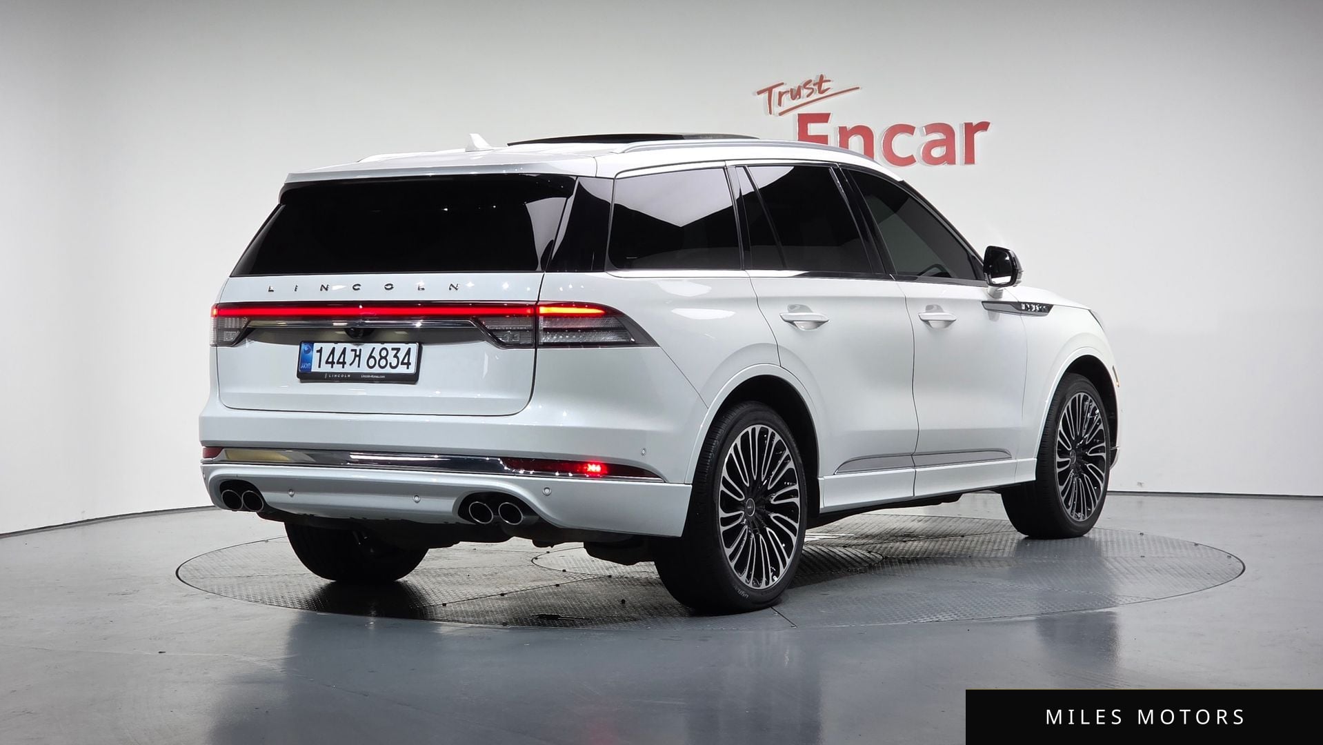 Lincoln Aviator 2022 — миниатюра 2