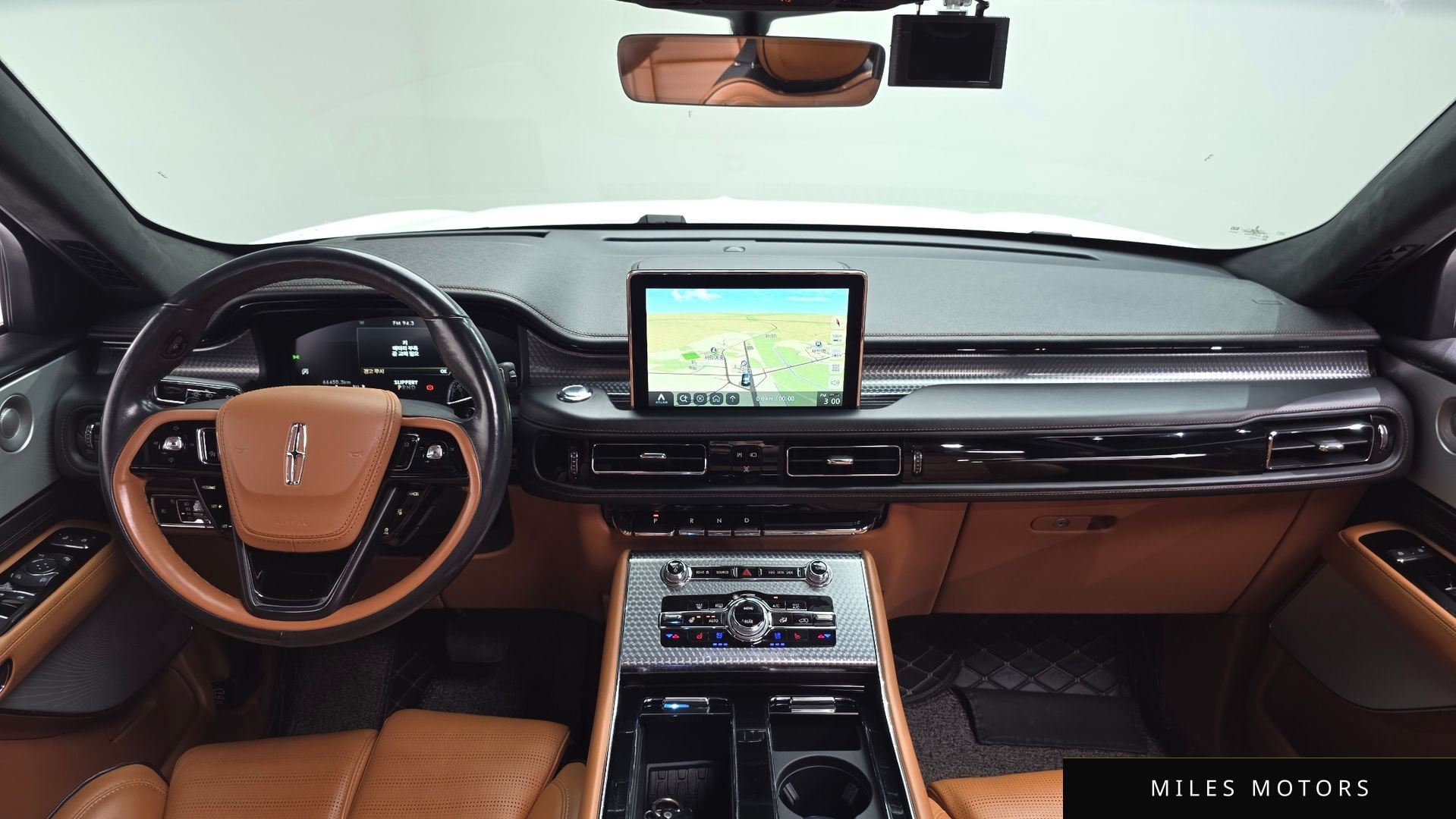 Lincoln Aviator 2022 — миниатюра 7