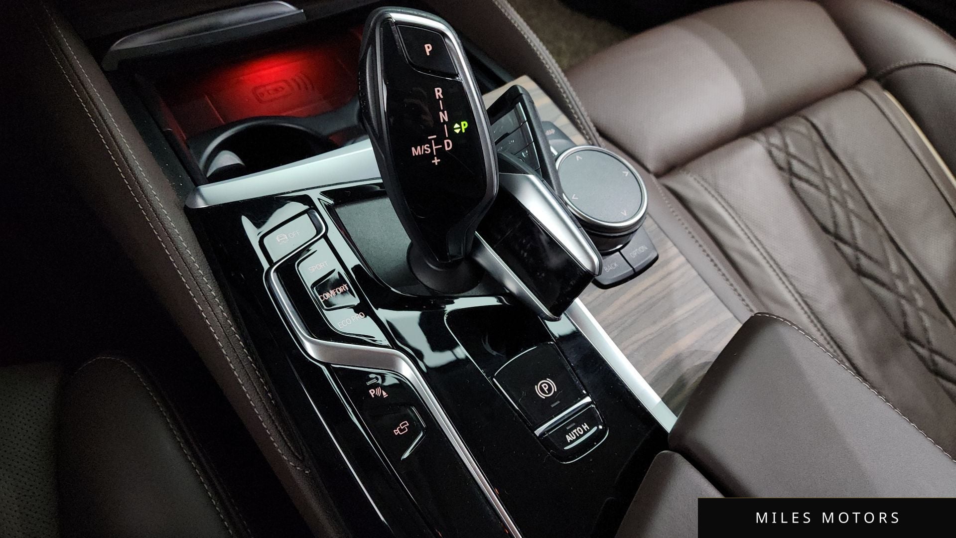 BMW 5 Series (G30) 2023 — миниатюра 9