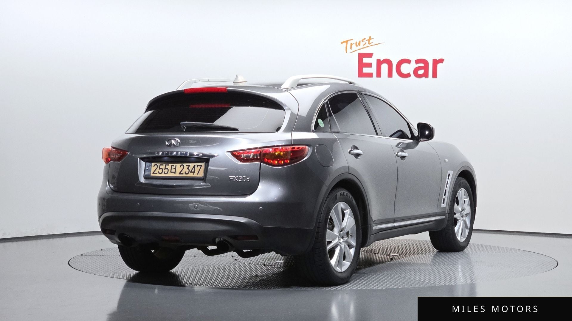 Infiniti FX30d 2012 — миниатюра 2