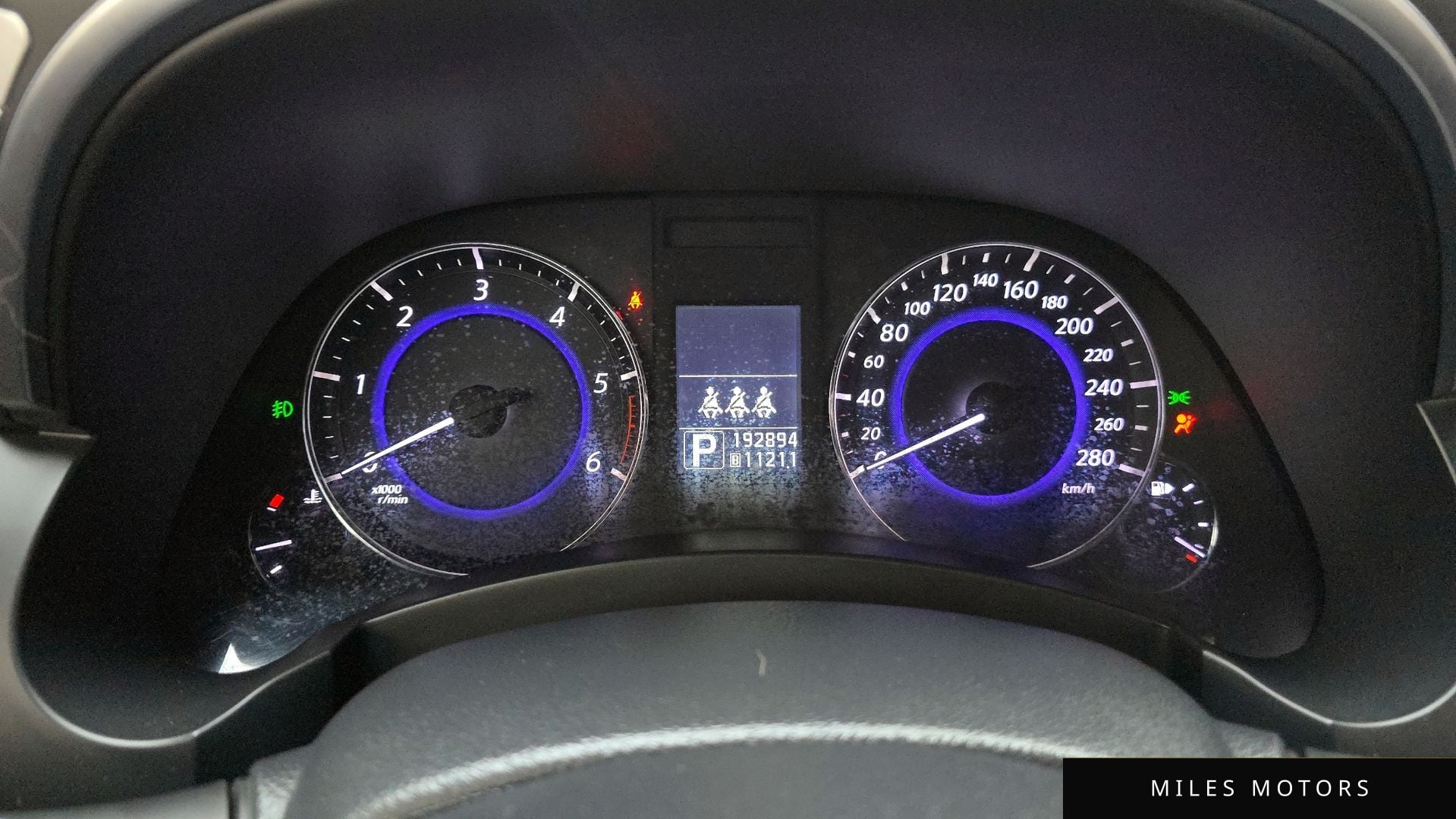 Infiniti FX30d 2012 — миниатюра 8